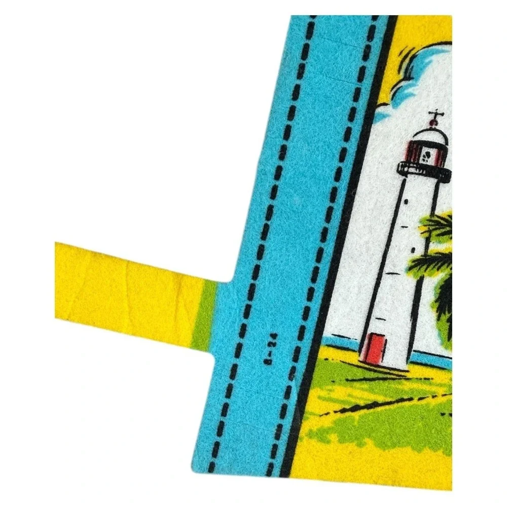 Vintage Mississippi Souvenir Felt Pennant 1960s Yellow State Landmarks 25 in‎